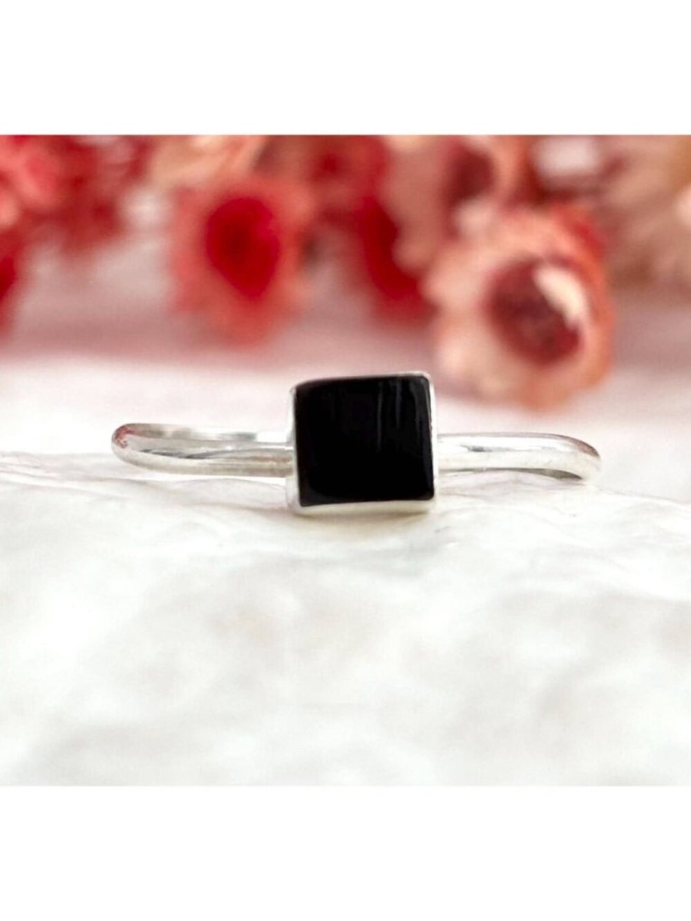 Zuni Angie Rosetta Black Onyx Delicate Sterling Silver 925 Vintage Ring